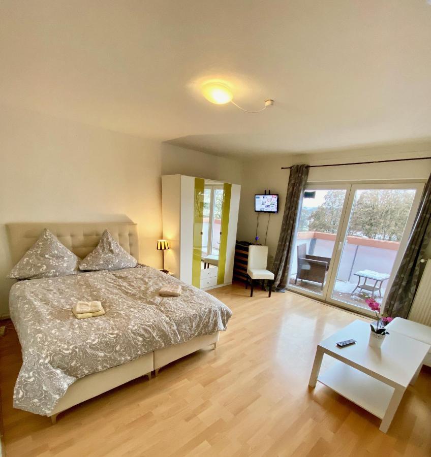 Zentrales Wg-Zimmer 1 Ravensburg, Balkon, Kaminアパートメント エクステリア 写真