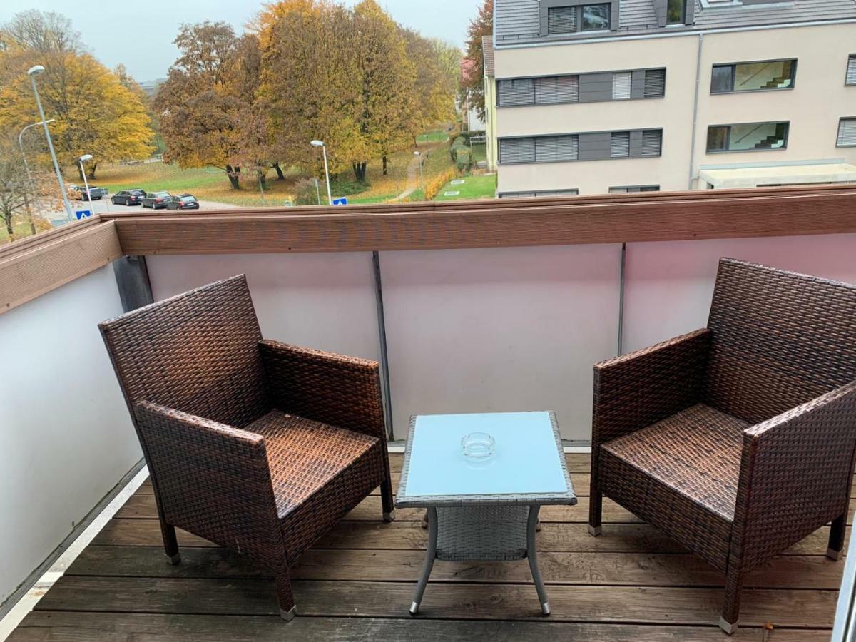 Zentrales Wg-Zimmer 1 Ravensburg, Balkon, Kaminアパートメント エクステリア 写真